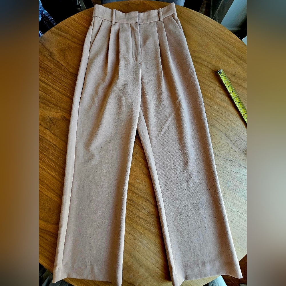 Abercrombie& Fitch Sloane Tailored Wide Leg Pant, Size 26/2, Colour: Camel Beige